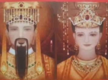 Father Buddha und Mother Buddha